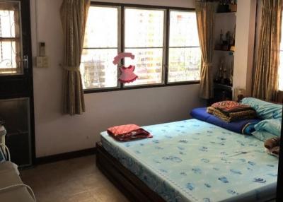 3 Bedroom House For Rent And Sale in Thong Lo