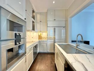 98 Wireless  3 Bedroom Super Luxury Duplex Condo For Sale