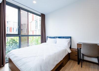 Taka Haus  2 Bedroom Condo For Rent in Ekkamai