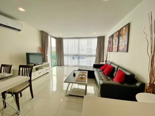 1 Bedroom Condo in Club Royal Wongamat C011317