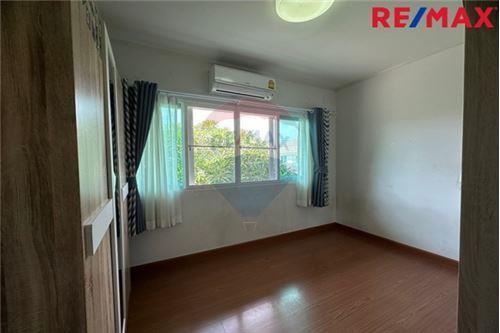 197 Sqm., 5 Beds House listed for ฿ 5,300,000.