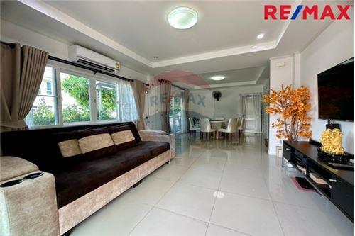 197 Sqm., 5 Beds House listed for ฿ 5,300,000.