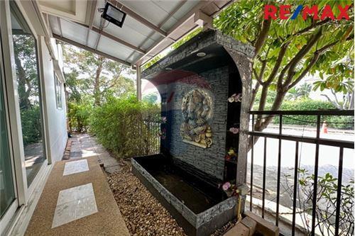 197 Sqm., 5 Beds House listed for ฿ 5,300,000.