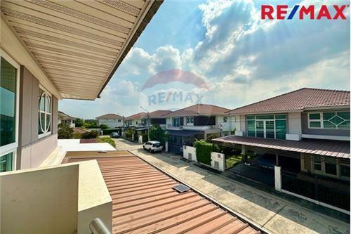 197 Sqm., 5 Beds House listed for ฿ 5,300,000.