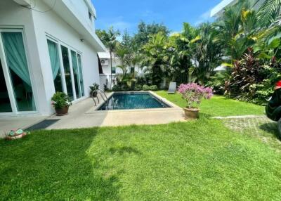 Gorgeous 2 story Poolvilla with large garden