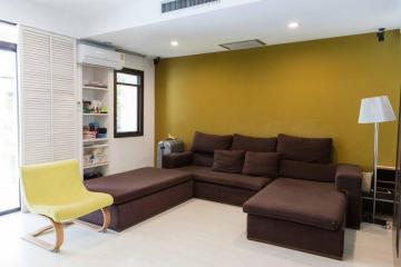 For Sale Bangkok Town House Sukhumvit BTS Thong Lo Watthana