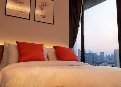 2 bed Condo in The Lumpini 24 Khlongtan Sub District C020680