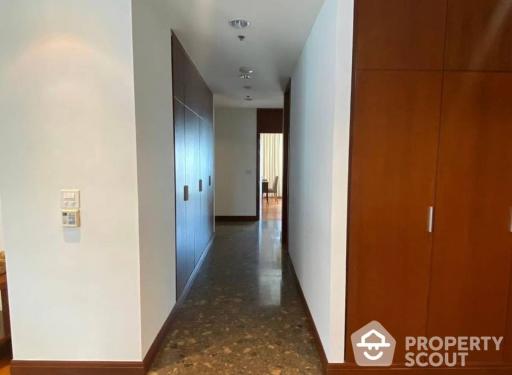 3-BR Condo at Royal Residence Park near BTS Phloen Chit