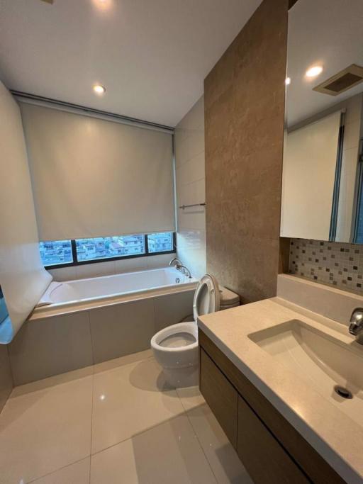 2 bed Condo in Bright Sukhumvit 24 Khlongtan Sub District C020692