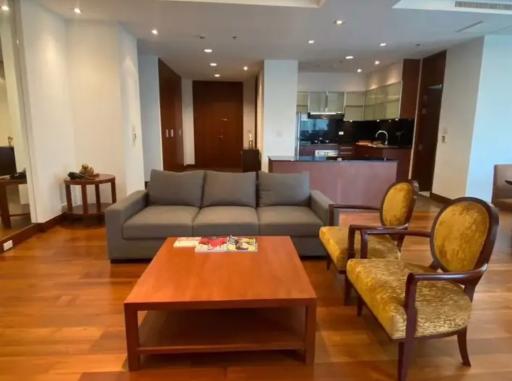 3 bed Condo in Royal Residence Park Lumphini Sub District C020689