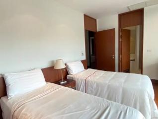 3 bed Condo in Royal Residence Park Lumphini Sub District C020689