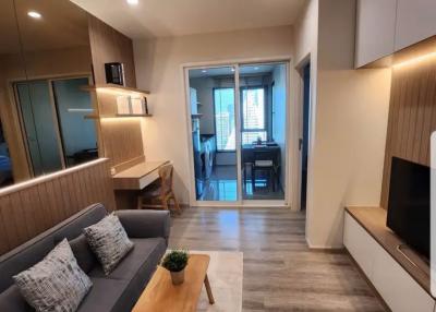 1 bed Condo in Centric Ari Station Samsennai Sub District C020688