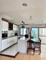 2 bed Condo in Saranjai Mansion Khlongtoei Sub District C020687