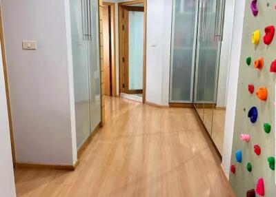 2 bed Condo in Saranjai Mansion Khlongtoei Sub District C020687