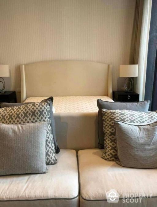 1-BR Condo at Noble Ploenchit near BTS Phloen Chit