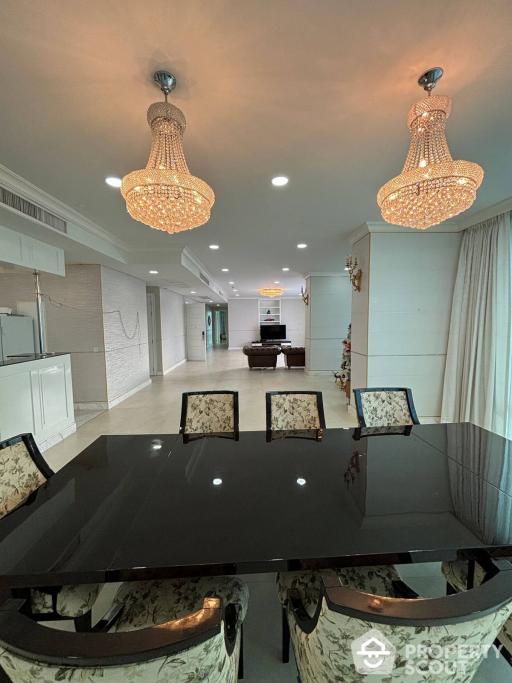 4-BR Condo at Royce Private Residences near MRT Sukhumvit