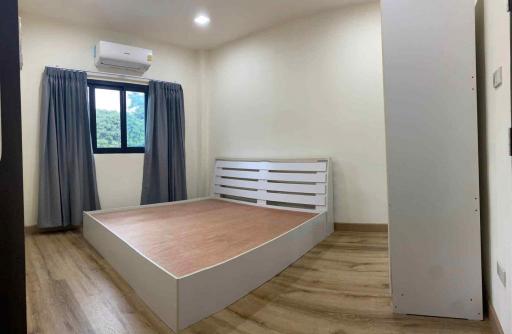 Discover this spacious 5-bed, 4-bath large house for sale in Chiang Mai, San Sai Noi . Ideal for comfortable living, with a low price of 3.79 MB.