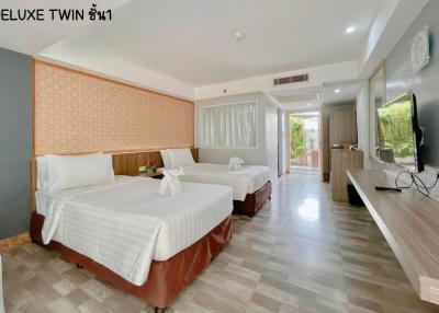 Hotel with license, special price, hotel next to Jomtien Beach, Pattaya, just a few steps to the sea.