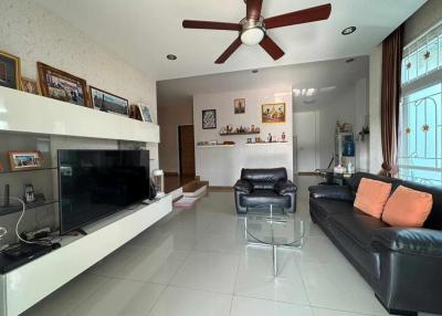 Urgent sale, direct installments available, location: The Base Home, Nong Pla Lai, Pattaya.