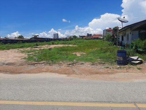 Land for rent already filled Ready for construction In the middle of Pattaya, Soi Ko Phai, Thepprasit