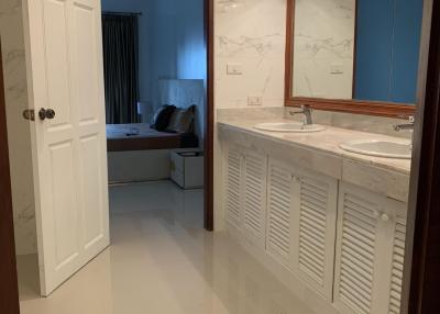 2 bedrooms & 2 bathrooms in Baan Somprasong