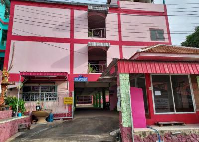 2 apartment buildings for sale with 1 detached house  Thepprasit, near Aksorn Thepprasit School of Technology, Pattaya