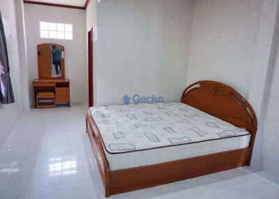 2 Bedrooms House in Eakmongkol 1 East Pattaya H008365