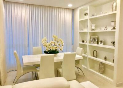 Sea view condo, special price The room is ready to move in.  Del Mare Bang saray beachfront Pattaya