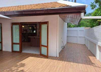 Luxury pool villa for sale in the heart of Jomtien