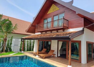 Luxury pool villa for sale in the heart of Jomtien