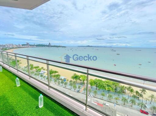 2 Bedrooms Condo in Northshore North Pattaya C006636