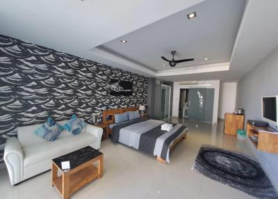 Hotel for sale with hotel license Ready to continue doing business, Thappaya, Pattaya City