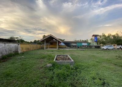 Land for sale with 1 house, Huay Yai, Bang Lamung, Chonburi
