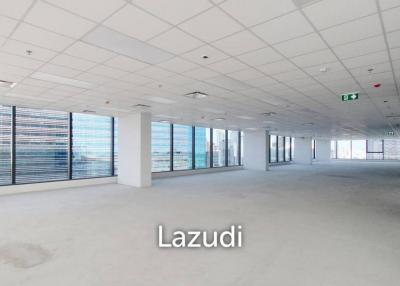 1,174 SQ.M Office space for rent in Klongtoey