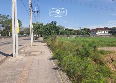 4,184 Sqm. Land listed for ฿ 39,748,000.