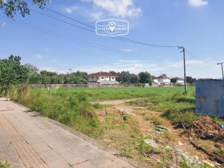 4,184 Sqm. Land listed for ฿ 39,748,000.