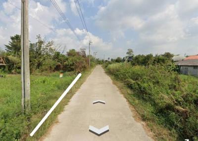 200 Sqm. Land listed for ฿ 550,000.