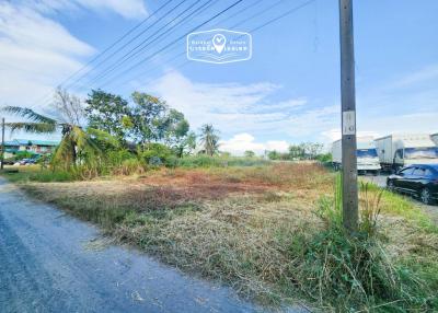 1,000 Sqm. Land listed for ฿ 2,225,000.