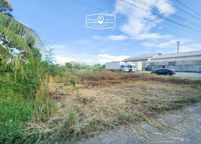 1,000 Sqm. Land listed for ฿ 2,225,000.