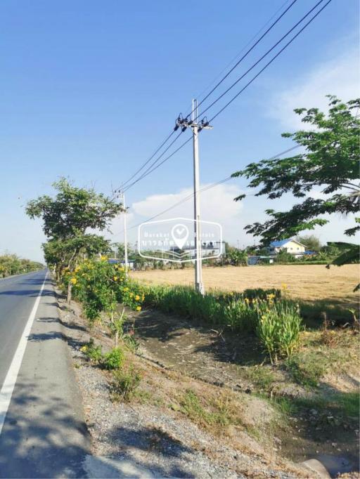 27,924 Sqm. Land listed for ฿ 44,200,000.