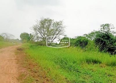 5,756 Sqm. Land listed for ฿ 2,400,000.