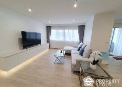 2-BR Condo at Silom Condominium near BTS Sala Daeng