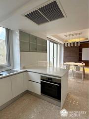 4-BR Townhouse at The Lofts Sathorn near MRT Khlong Toei