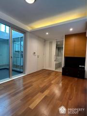 4-BR Townhouse at The Lofts Sathorn near MRT Khlong Toei