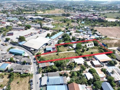 Aerial view of a property with marked boundaries