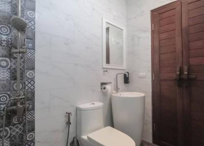 7 Bedroom Villa For Rent Soi Saiyuan Rawai