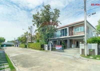 320 Sqm., 4 Beds Townhouse listed for ฿ 10,500,000.