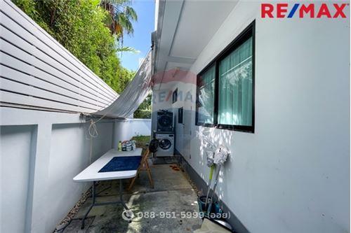 367 Sqm., 4 Beds House listed for ฿ 26,500,000.