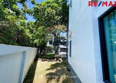 367 Sqm., 4 Beds Townhouse listed for ฿ 22,900,000.