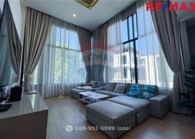 367 Sqm., 4 Beds Townhouse listed for ฿ 22,900,000.